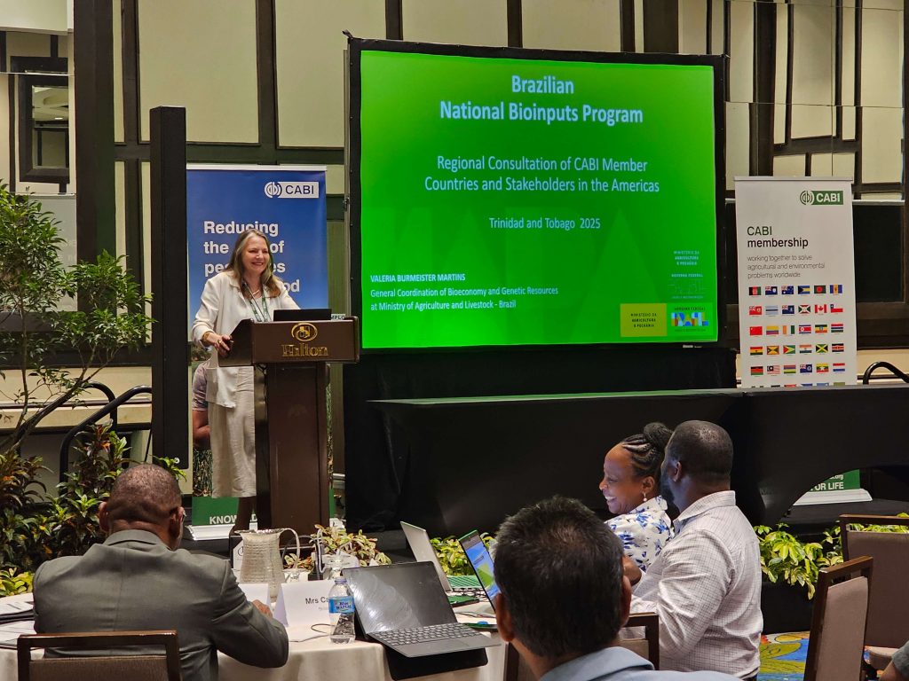 Dr Yelitza Colmenarez, CABI, gives a presentation on the Bazil Bioinputs Program
