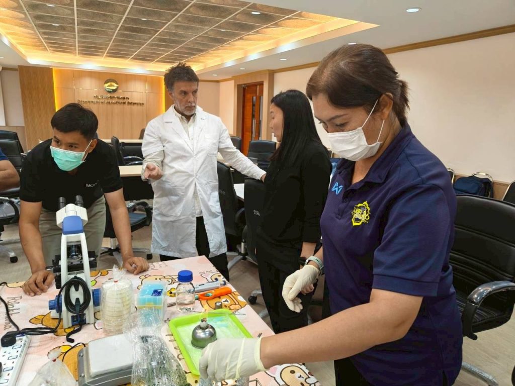 Dr Steven Edgington delivering biopesticides training to Department of Agricultural Extension staff in Thailand.