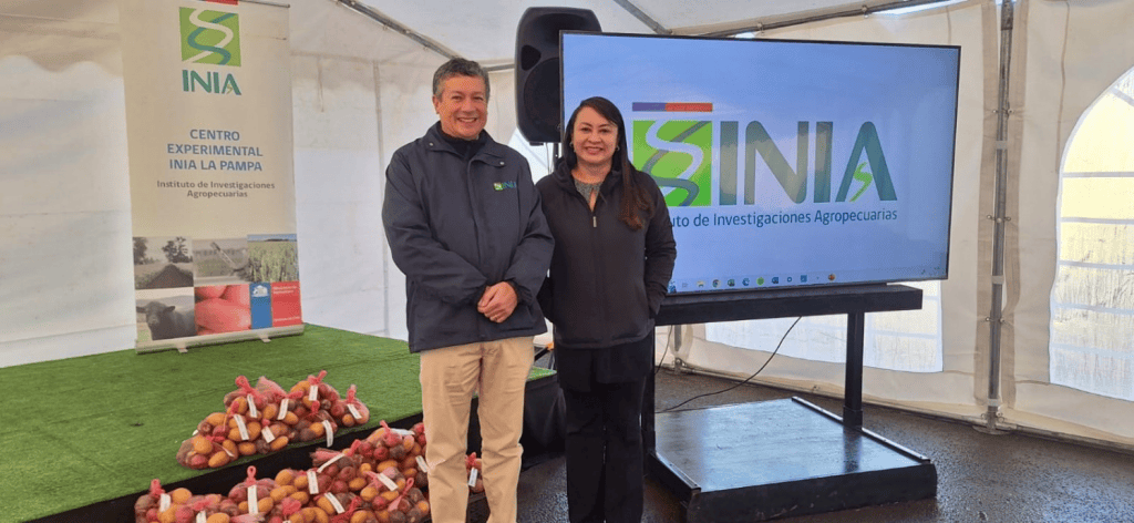 INIA and CABI representatives attending the First Technological Fair on Bioinputs in Chile.